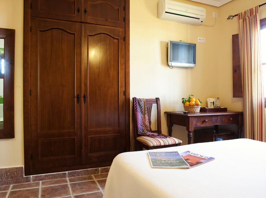 Hospederia Santiago Hotel Chiclana de la Frontera Room photo